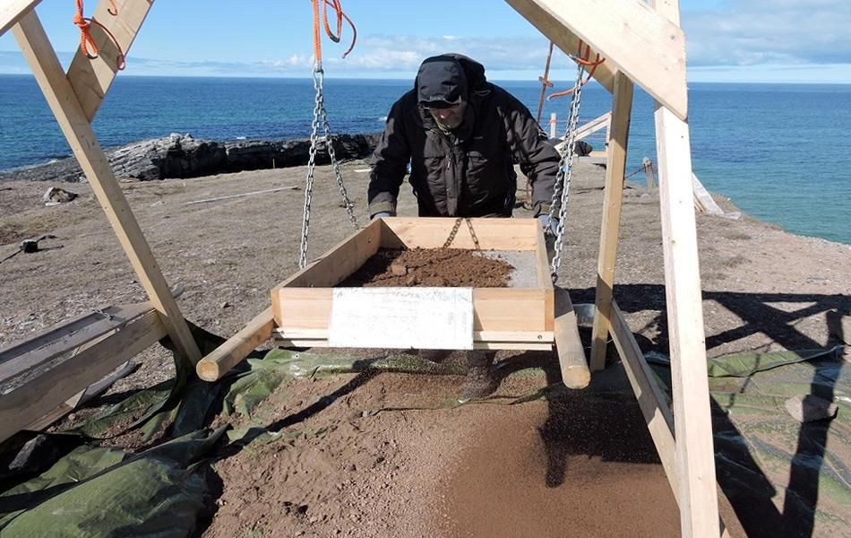 Tote Männer erzählen Geschichten: Archäologen “lösen” den mysteriösen Todesfall auf Bjørnøya