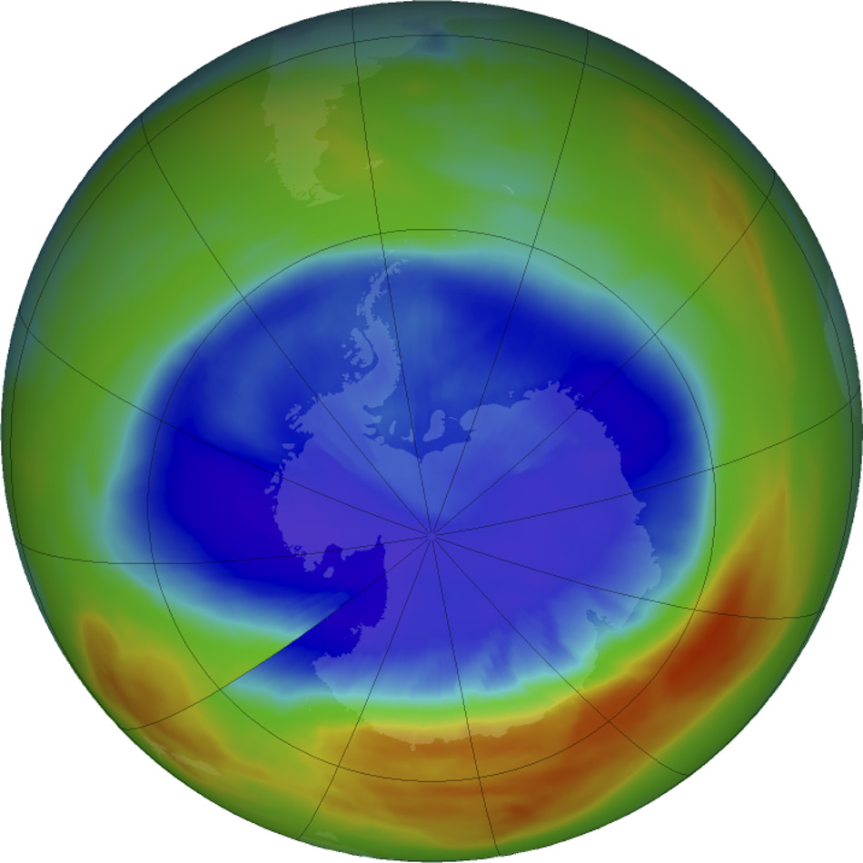 Satellitenmessungen von 2017 zeigten, dass das Ozonloch über der Antarktis im September das kleinste seit 1988 war. Während der grössten Ausdehnung am 11. September 2017 erstreckte sich das Ozonloch dennoch über eine Fläche, die fast zweieinhalbmal so groß war wie die USA. Violett- und Blautöne zeigen Bereiche mit den niedrigsten Ozonkonzentrationen. (Quelle: NASA / NASA Ozone Watch / Katy Mersmann)