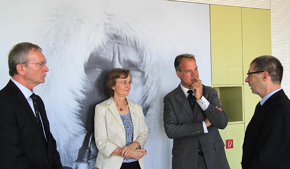 Roland Pallutz, Prof. Karin Lochte, Nikolaus Schües, Dr. Uwe Nixdorf. Foto: Folke Mehrtens, AWI