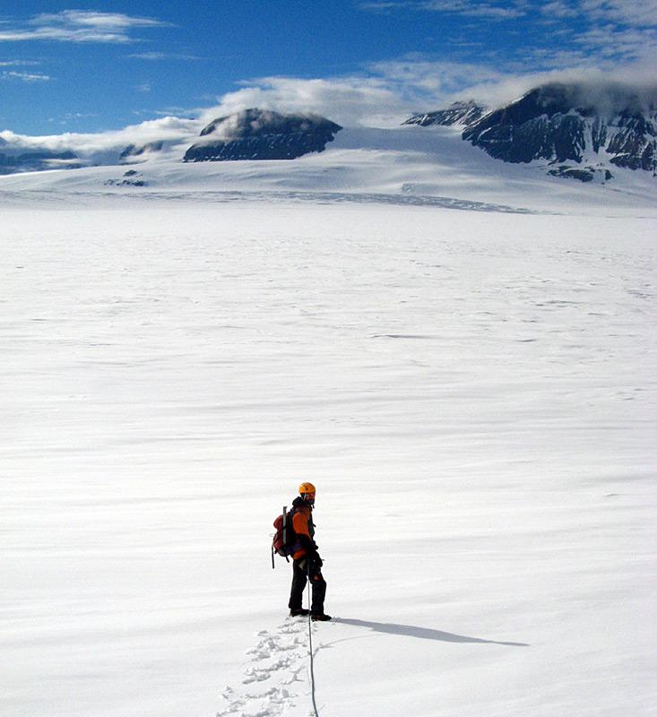 Die Überquerung des Mackay Gletschers. Foto: Richard Jones