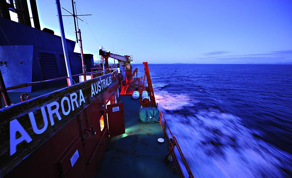 Ein Team von 44 Wissenschaftlern und HilfskrÃ¤ften werden die nÃ¤chsten 8 Wochen an Bord des australischen Eisbrechers verbringen und die Kerguelen-Achse im SÃ¼dpolarmeer untersuchen. Foto: Jessica Fitzpatrick