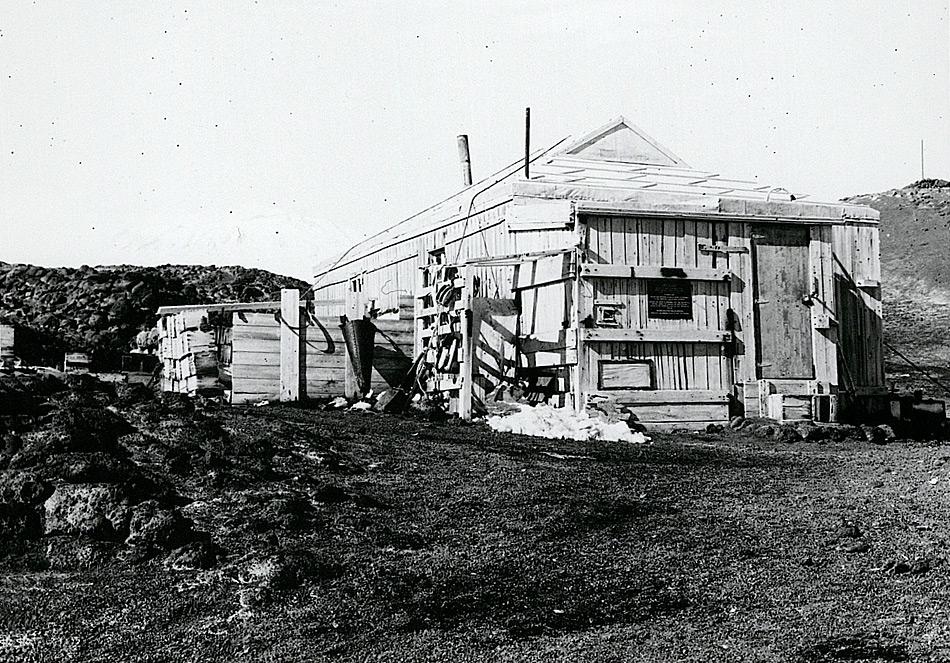 Shackletons Hütte bei Cape Royds (Foto ©Antarctica New Zealand Pictorial Collection, 40421, 1973)