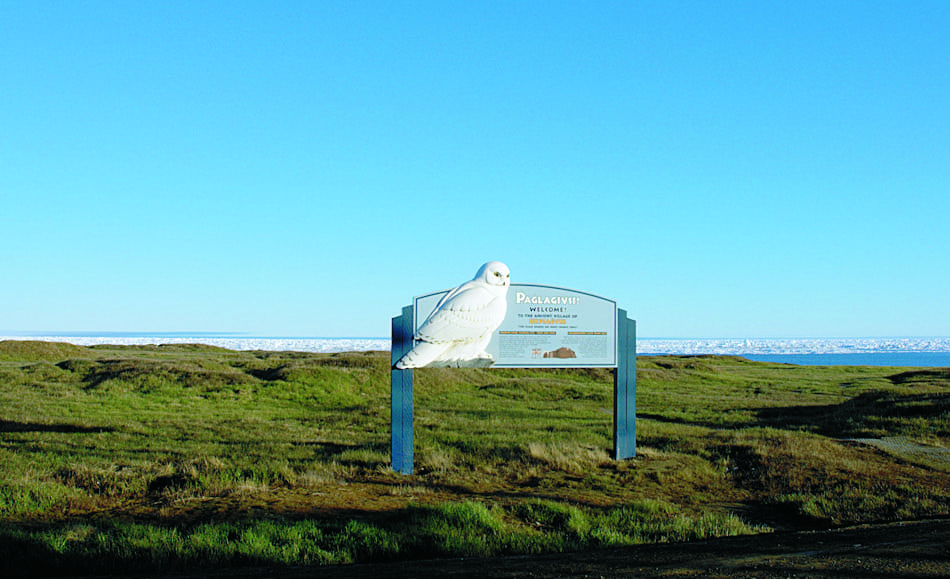 Der nördlichste Punkt des amerikanischen Kontinents bei Point Barrow war schon immer ein wichtiger Ort für arktische Völker. Hier zog eine Vielzahl von Tieren vorbei, die auf dem Speiseplan der Völker standen. Reste dieser Besiedlung sind auch heute noch zu sehen. Bild: Floyd Davidson