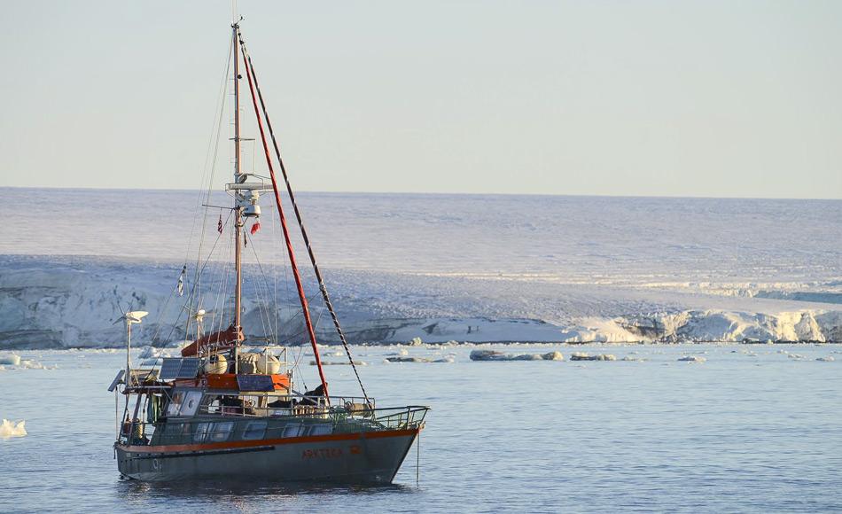 Die Arktika ist eine fantastisch ausgestattete Yacht mit modernster Elektronik. Sie hat etwa 20000 Seemeilen im Arktischen Ozean einschließlich der Nordwest- und Nordostpassage hinter sich. Bild: Arktika/Facebook
