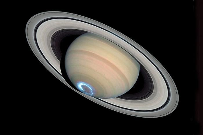 Saturn-Hubble