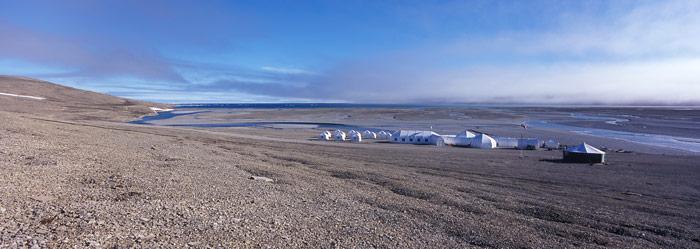 Die «Arctic Watch Wilderness Lodge», ein 5-Stern Resort etwa 900 Kilometer nördlich des Polarkreises.