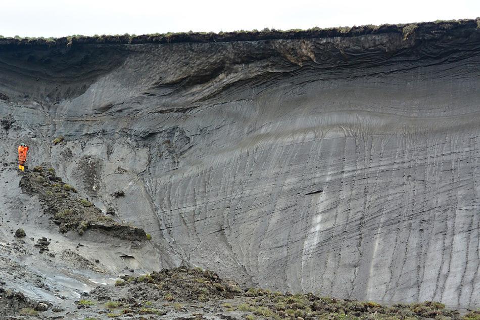 Erosionsklippe von Herschel Island. Einige von ihnen sind bis zu 60 Metern hoch. Bild: Boris Radosavljevic, AWI